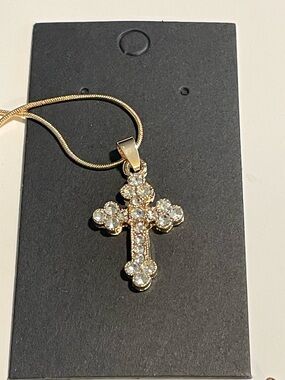 Gold Tone Rhinestone Cross w/ 16” Necklace. New
